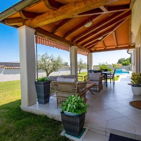 Charming With Pool And Jacuzzi - By Istrabook * Pula